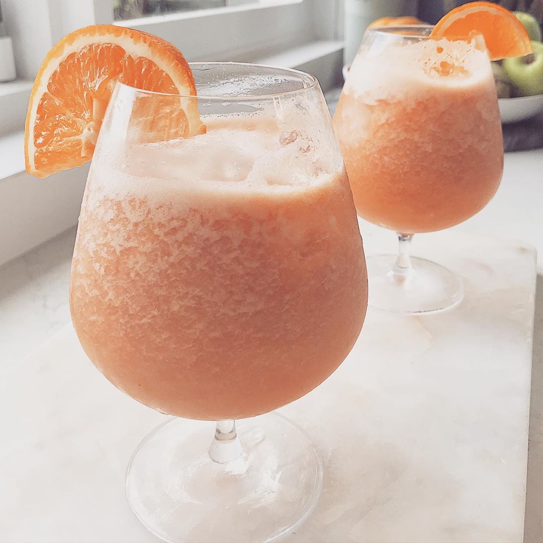 A.M. Cleanse Smoothie with Fresh Fruits