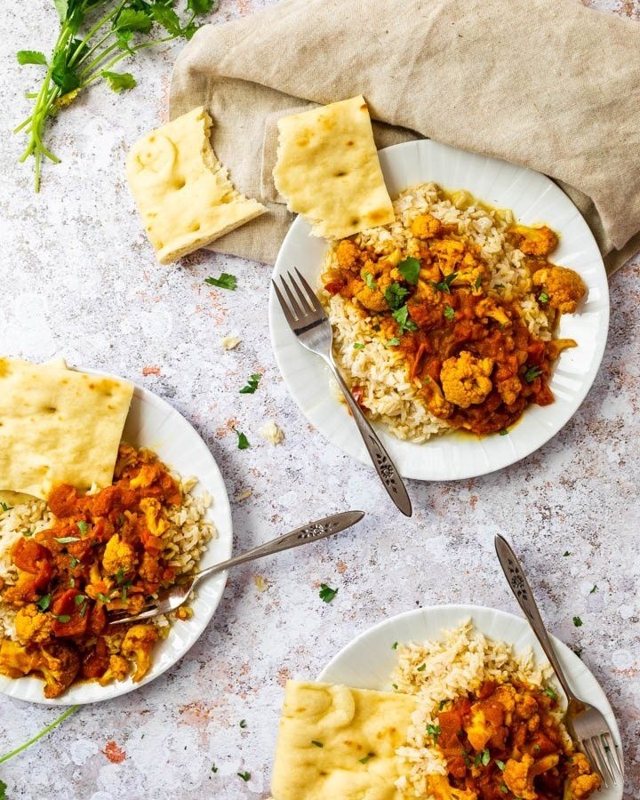 Golden Cauliflower in Creamy Curry Sauce