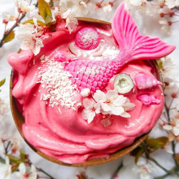 Cherry Blossom Mermaid Smoothie Bowl