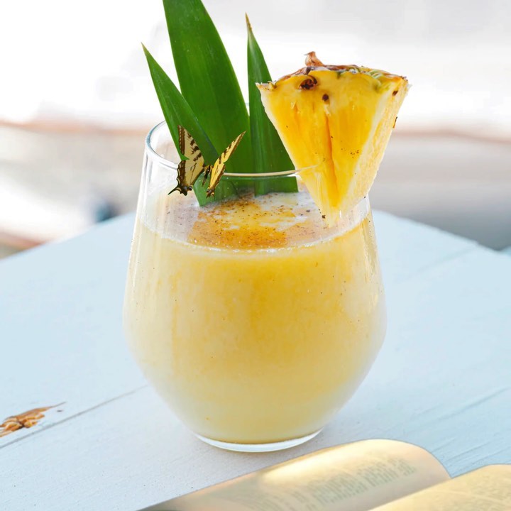 Pineapple Banana Spinach Smoothie