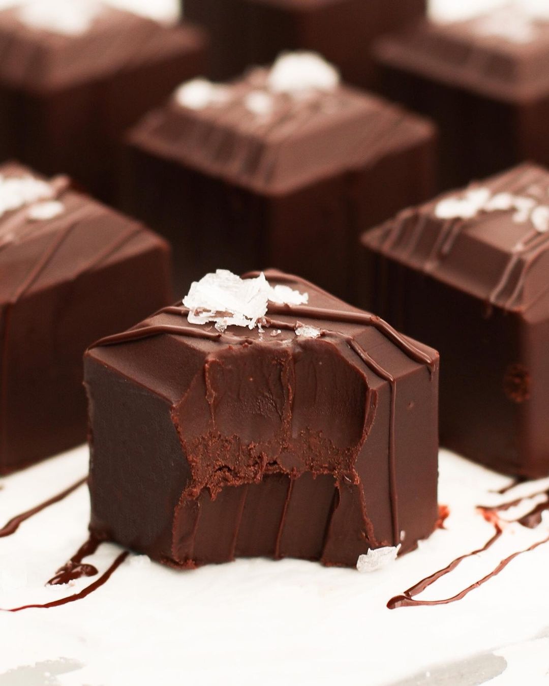 2-Ingredient Healthy Chocolate Fudge