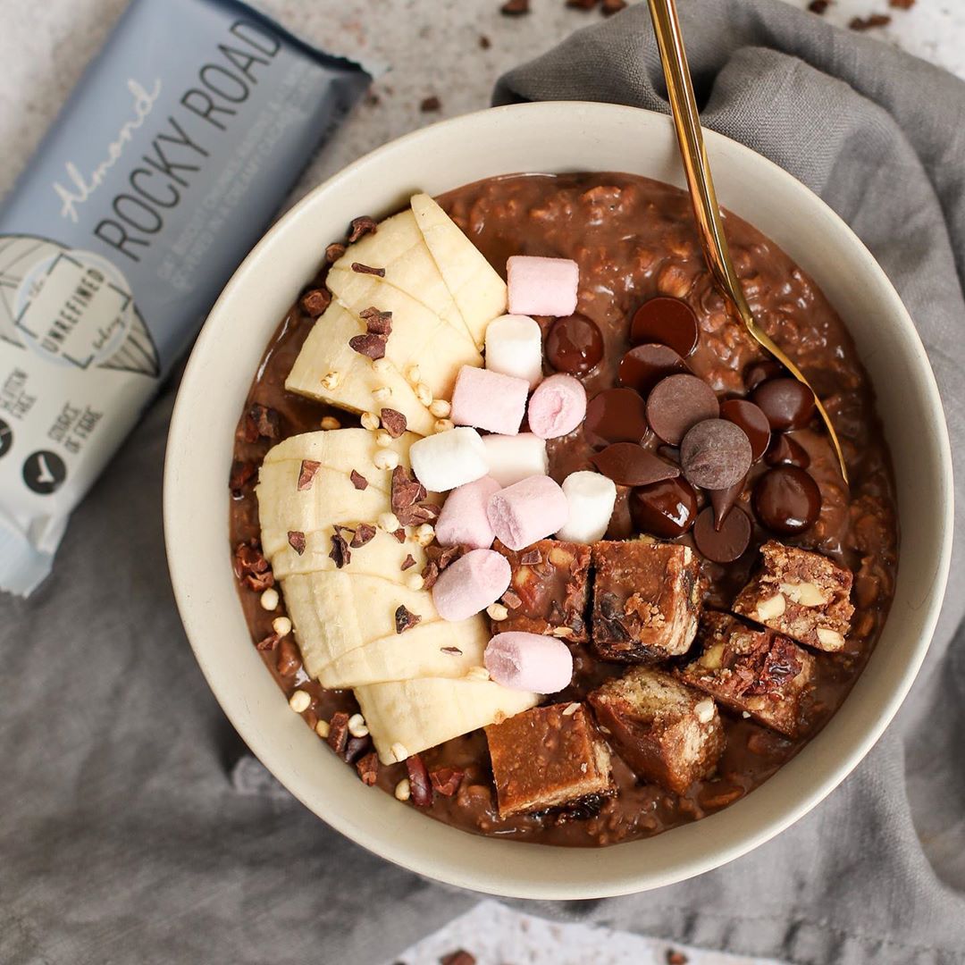 Rocky Road Inspired Breakfast Oats
