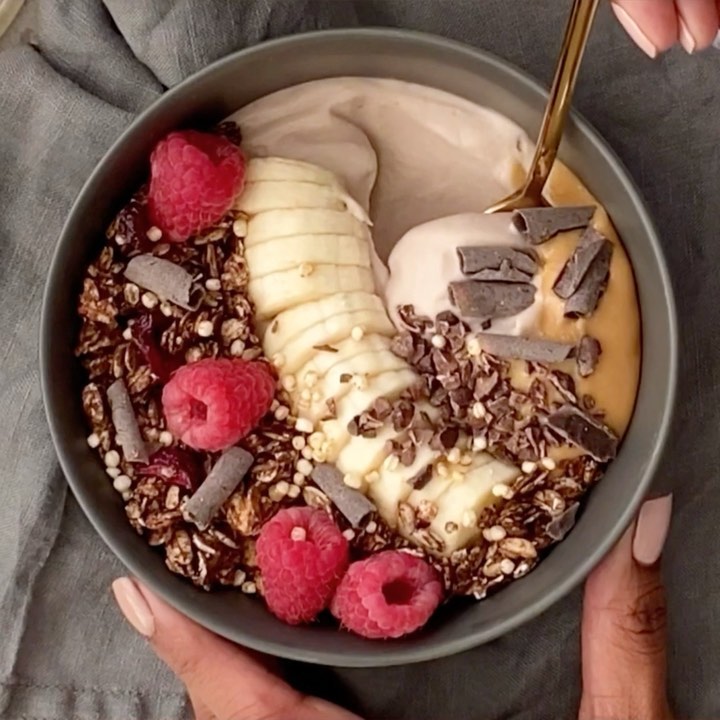 Chocolate Berry Protein Yoghurt Granola Bowl
