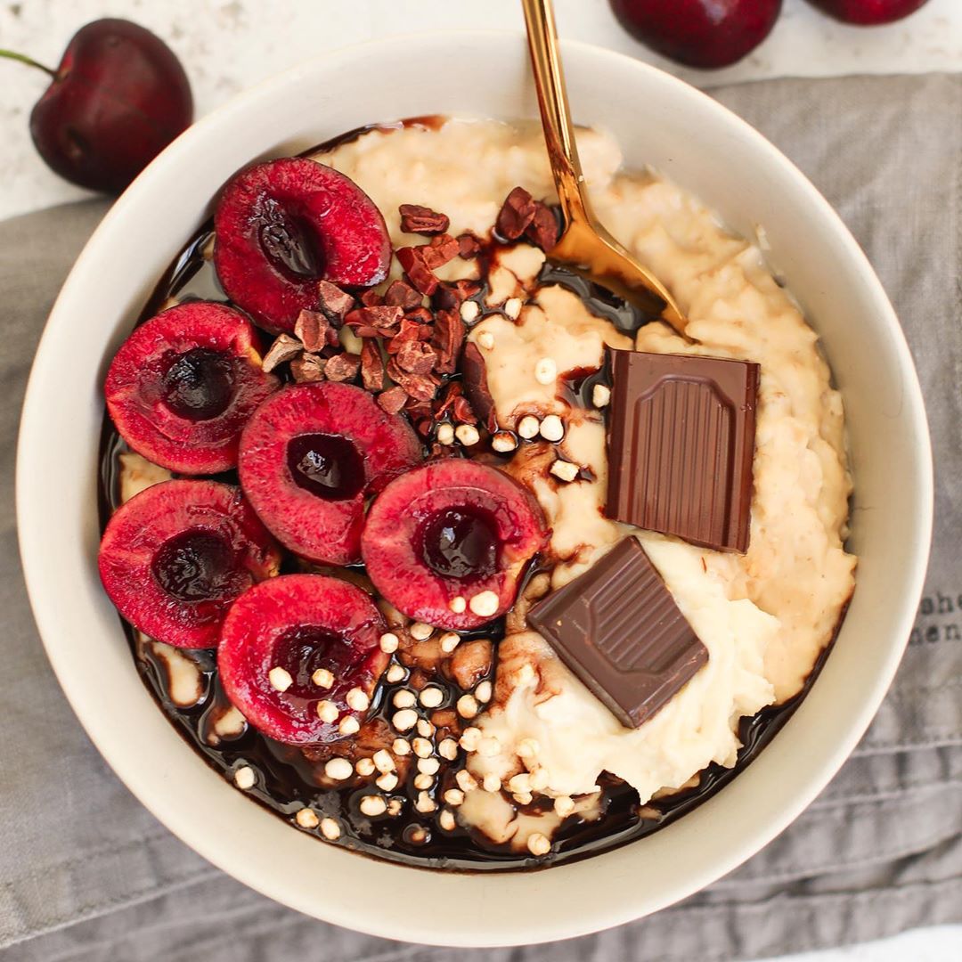 Cherry Bakewell Oats