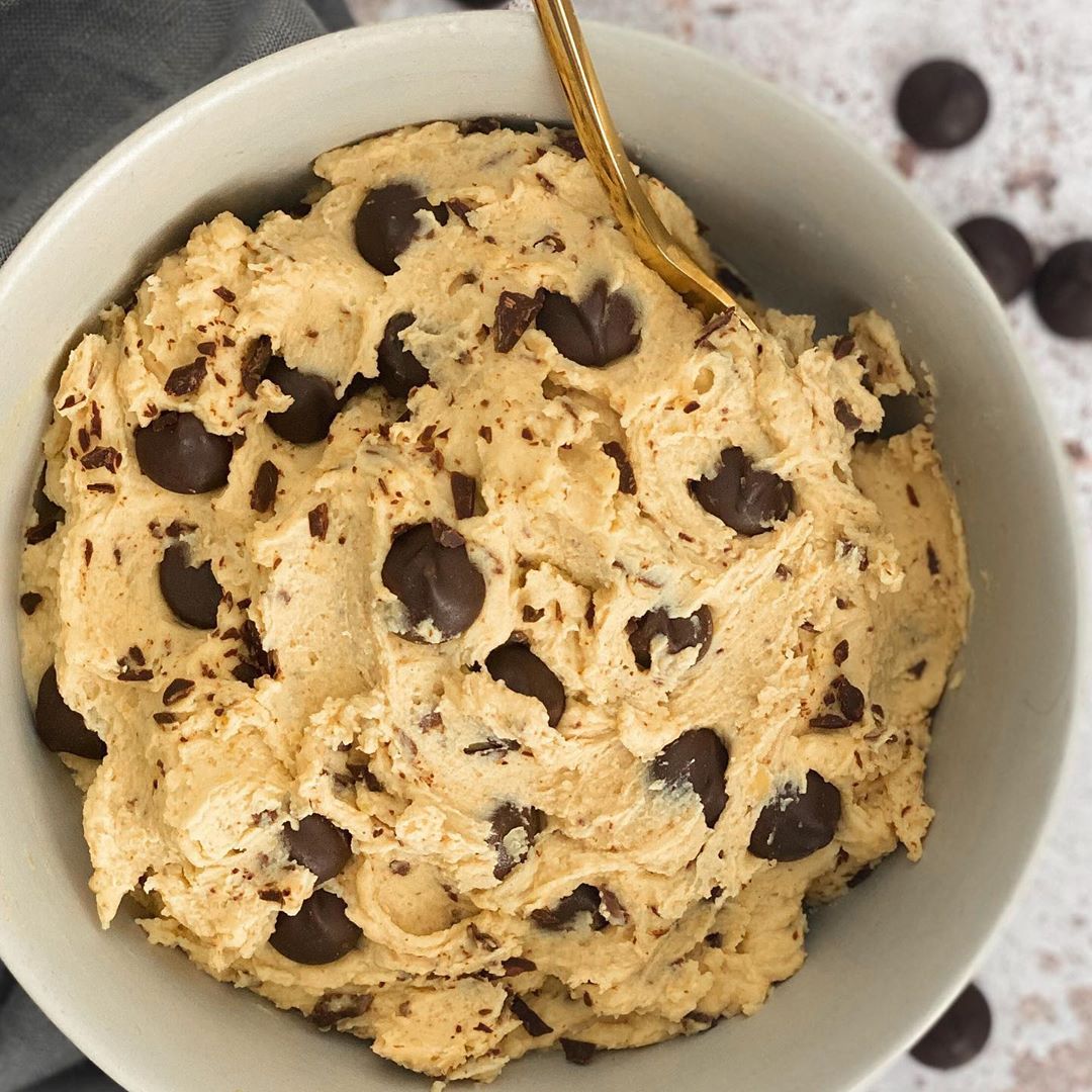 Healthy Chocolate Chip Cookie Dough