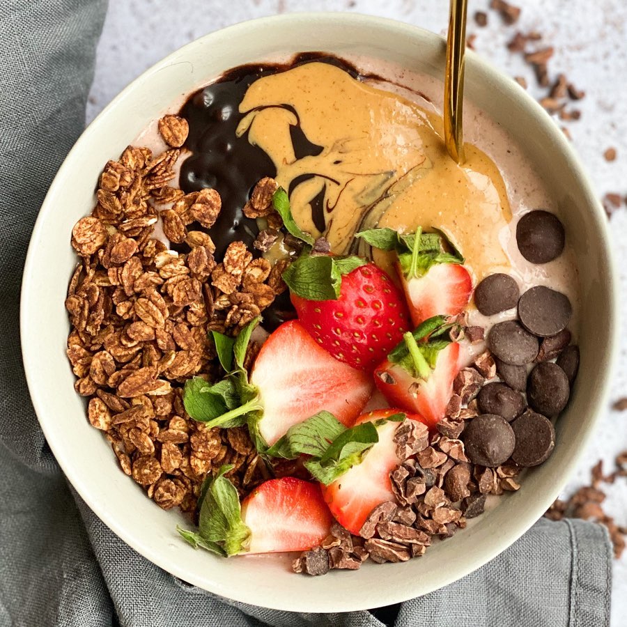 Strawberry Milkshake Smoothie Bowl