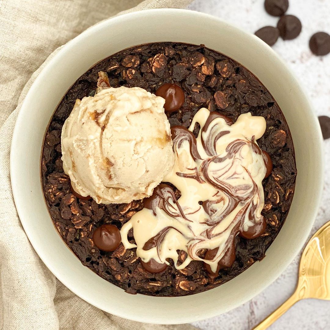 Salted Caramel Baked Oats with Tahini Nicecream