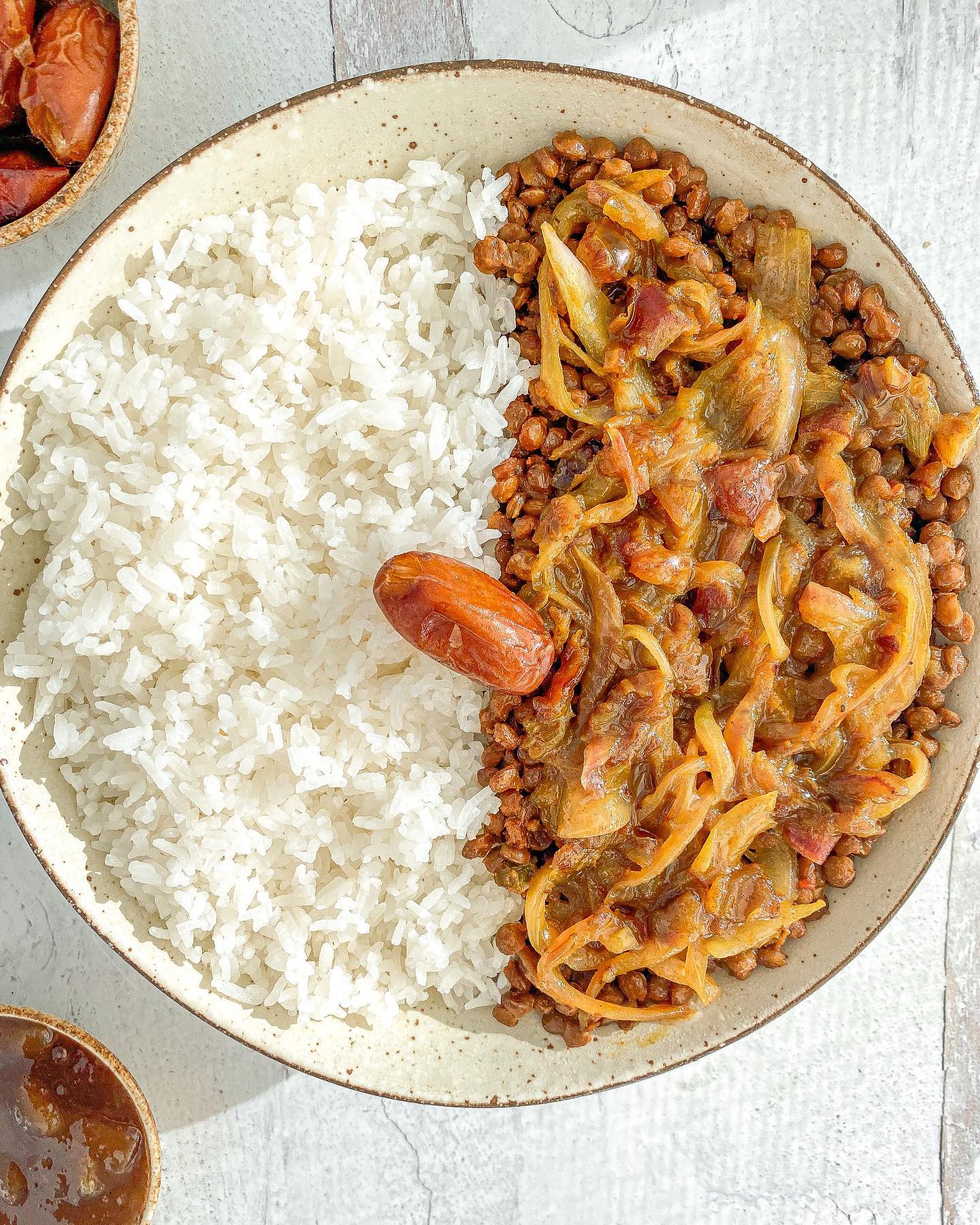 Spiced Date & Lentil Curry Delight