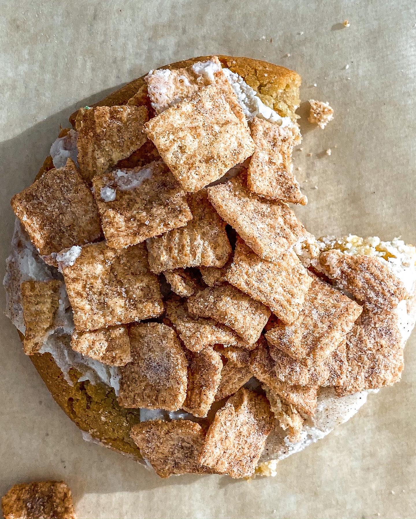 Vegan Cinnamon Crunch Cookies