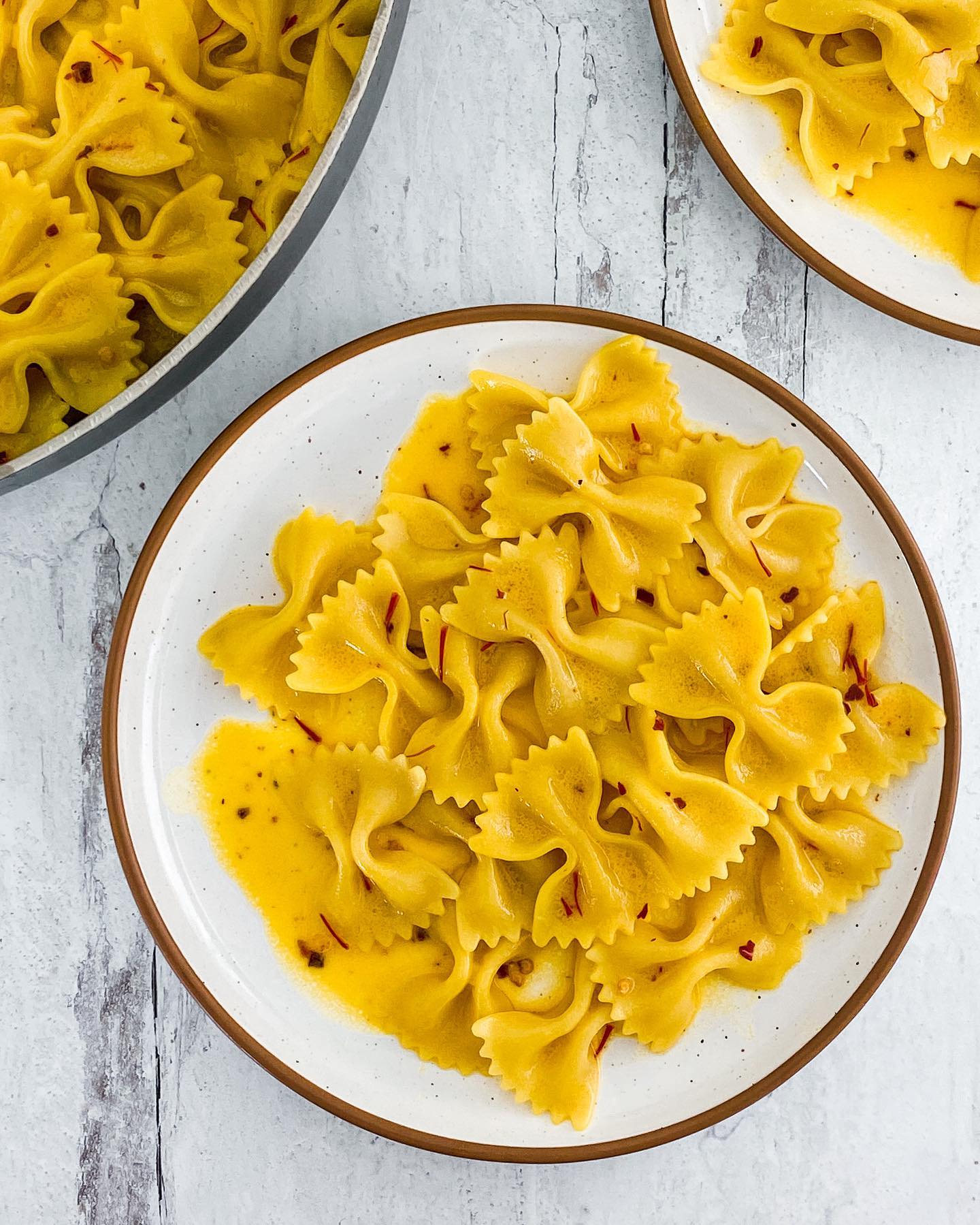 Quick Vegan Saffron White Wine & Red Pepper Farfalle