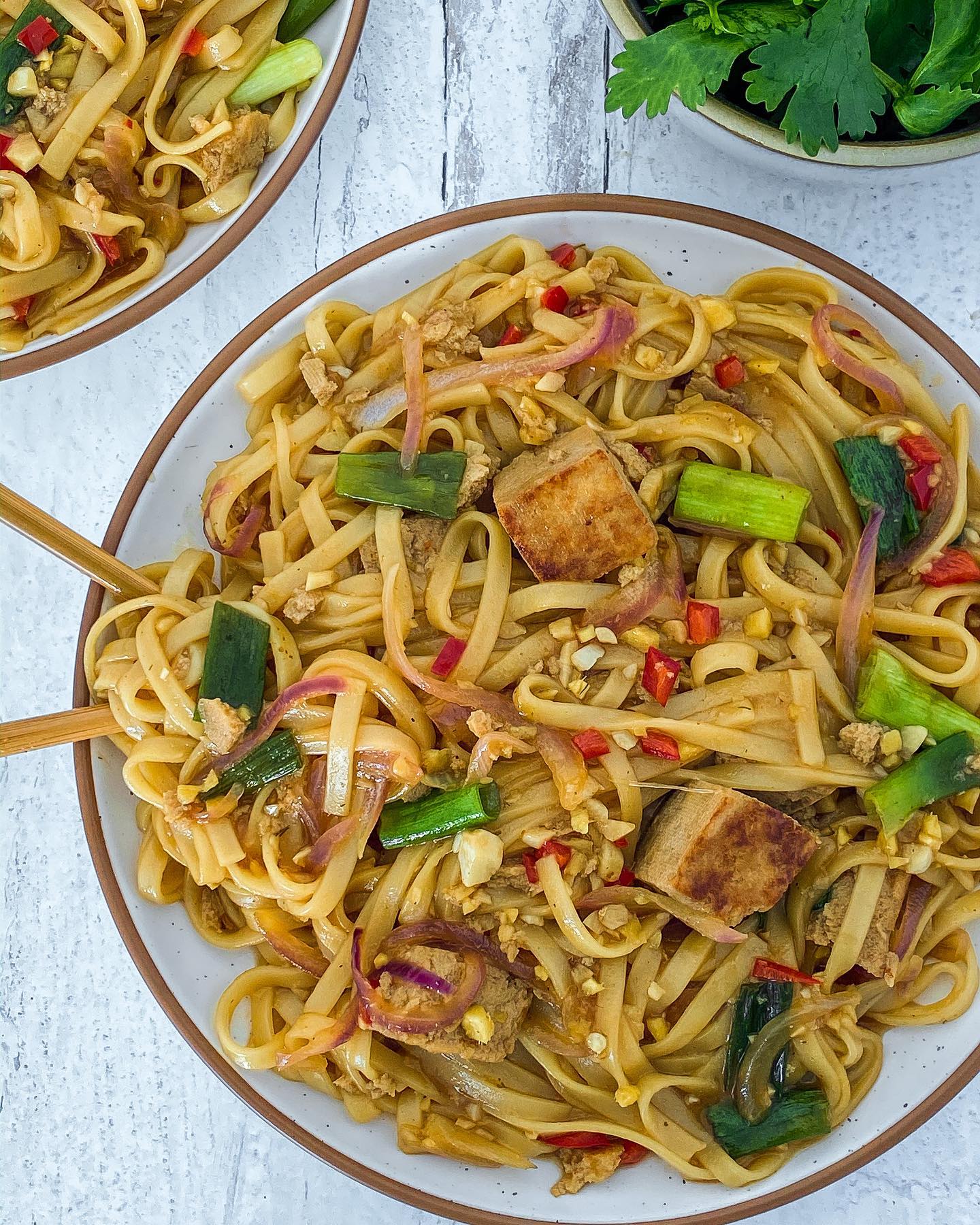 Vegan Drunken Noodles (Pad Khee Mao ผัดขี้เมา)
