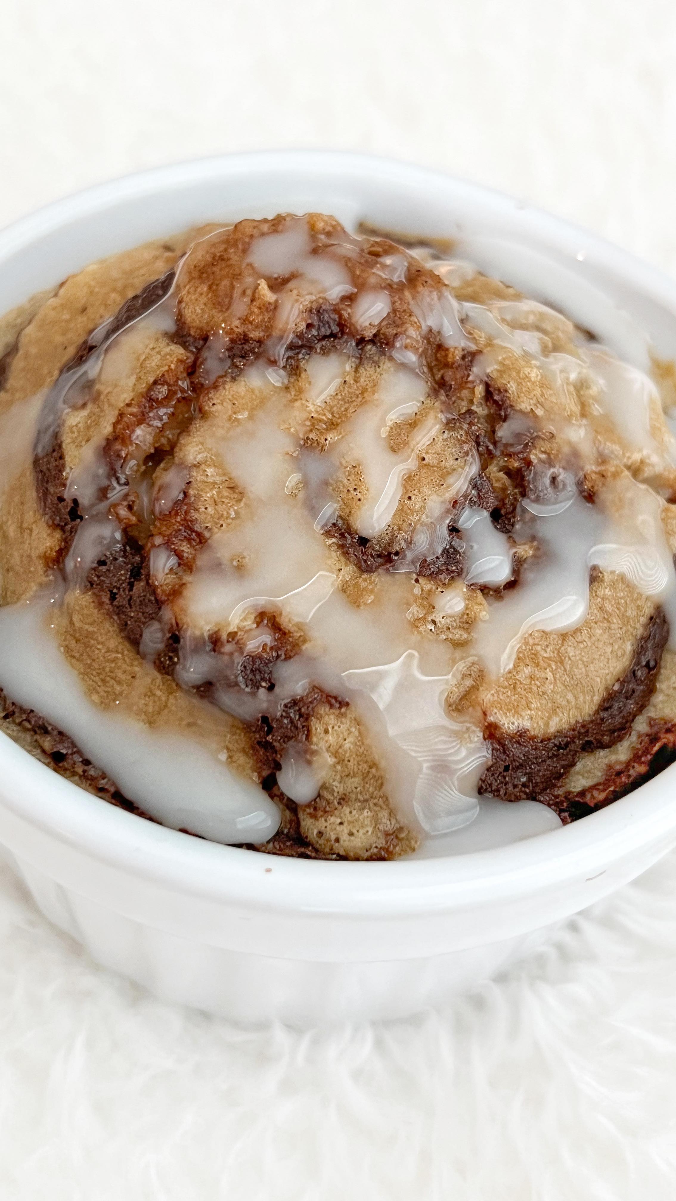 Cinnamon Roll Baked Oatmeal