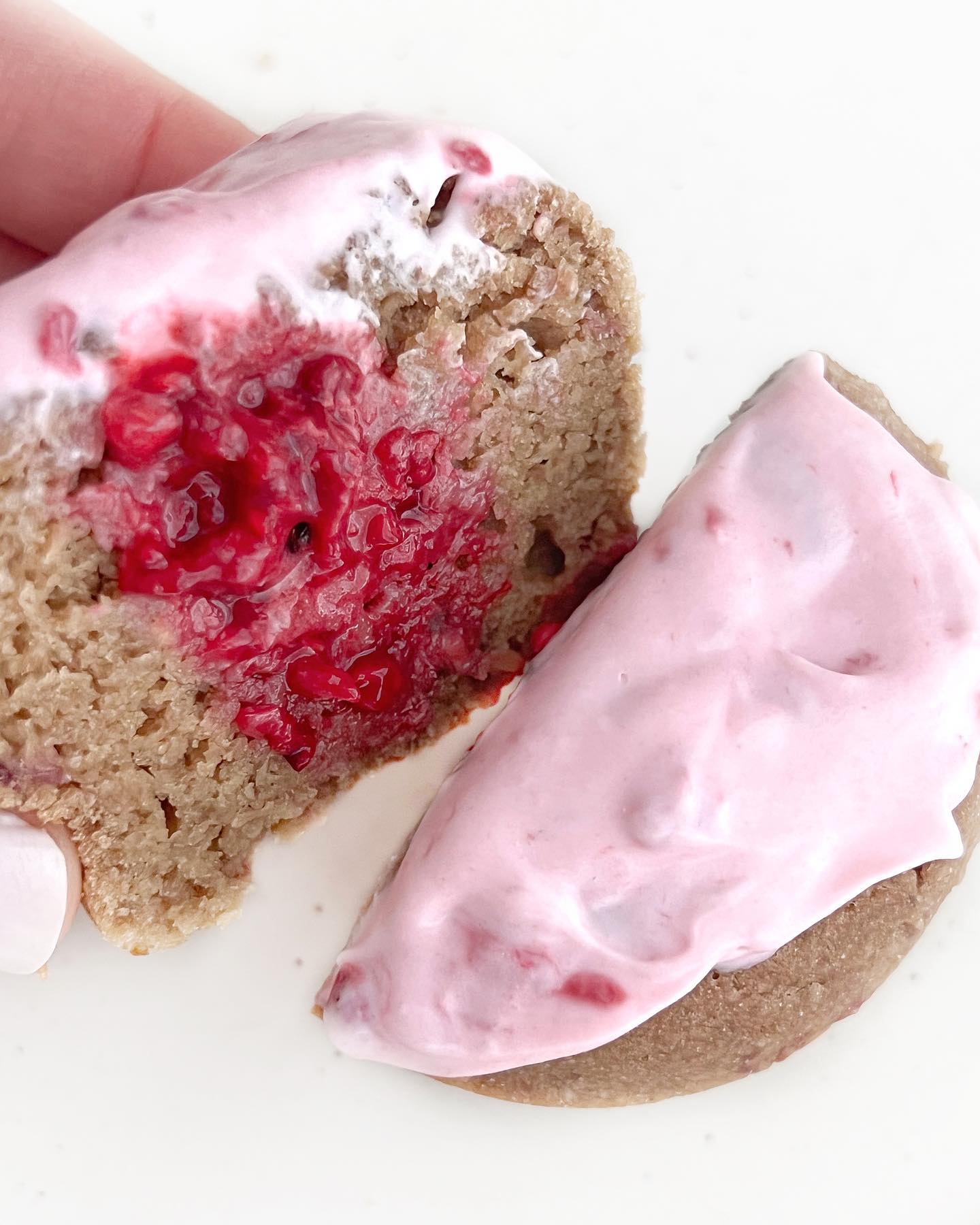 Fluffy Raspberry Cupcakes with Fresh Berries