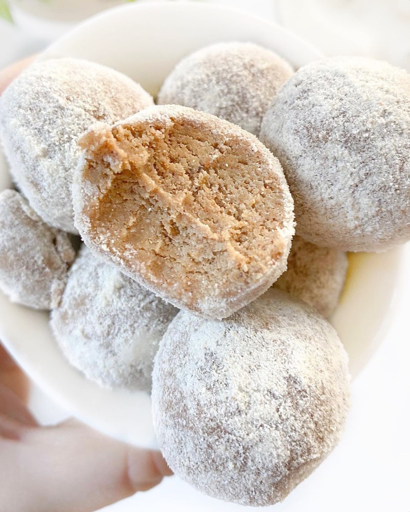 Peanut Butter Honey Energy Bites