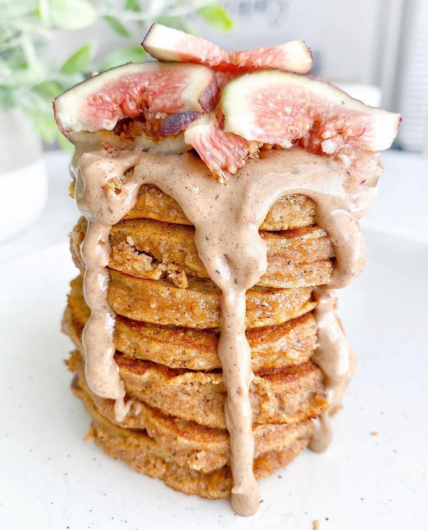 Fluffy Homemade Pumpkin Pancakes