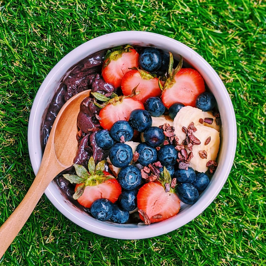 Healthy Acai Bowl with Fresh Fruits