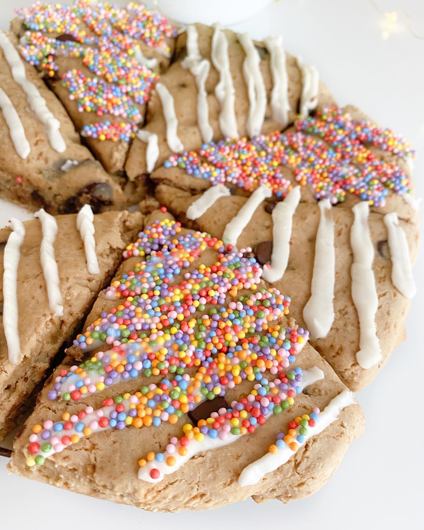 Fluffy Chocolate Chip Cookie Scones