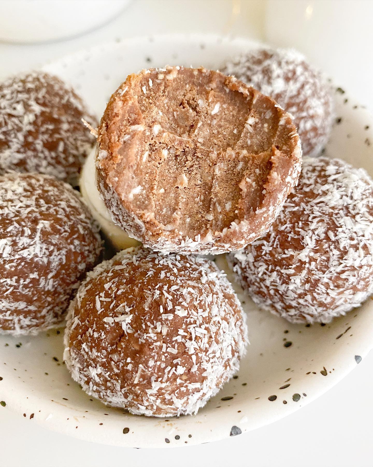 Chocolate Coconut Energy Bites