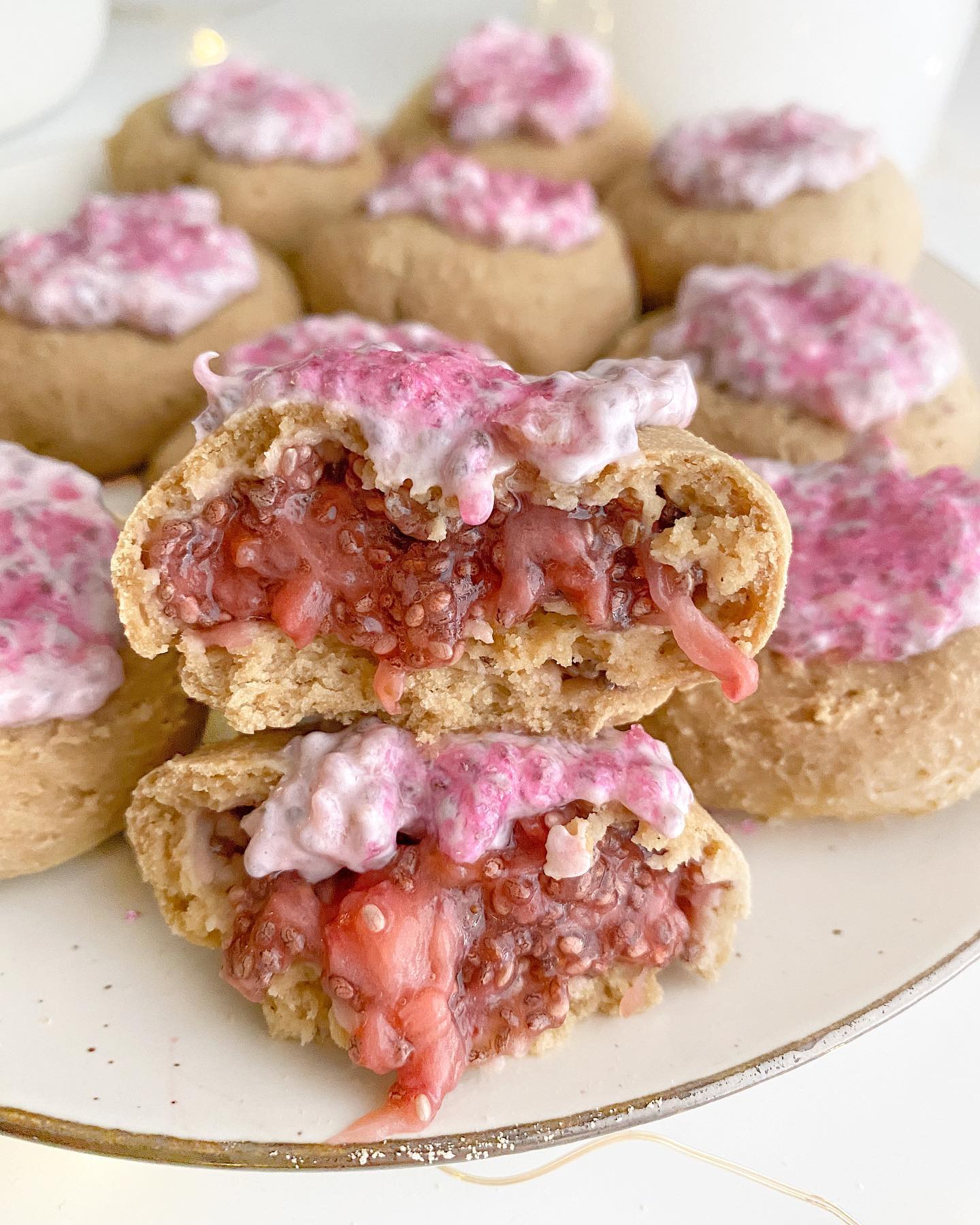 Strawberry Chia Jam-Filled Pop-Tart Cookies