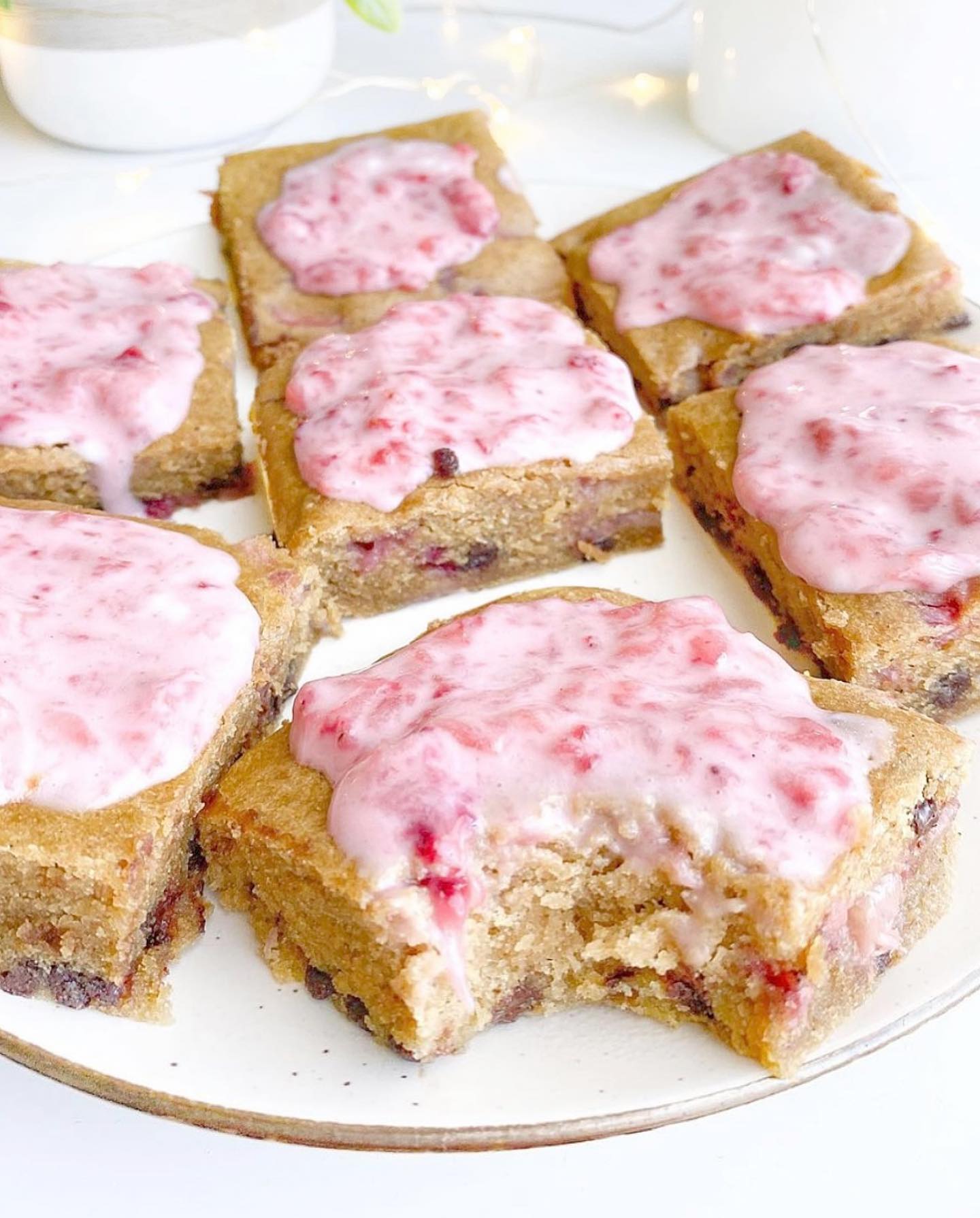 Strawberry Chocolate Chip Bars