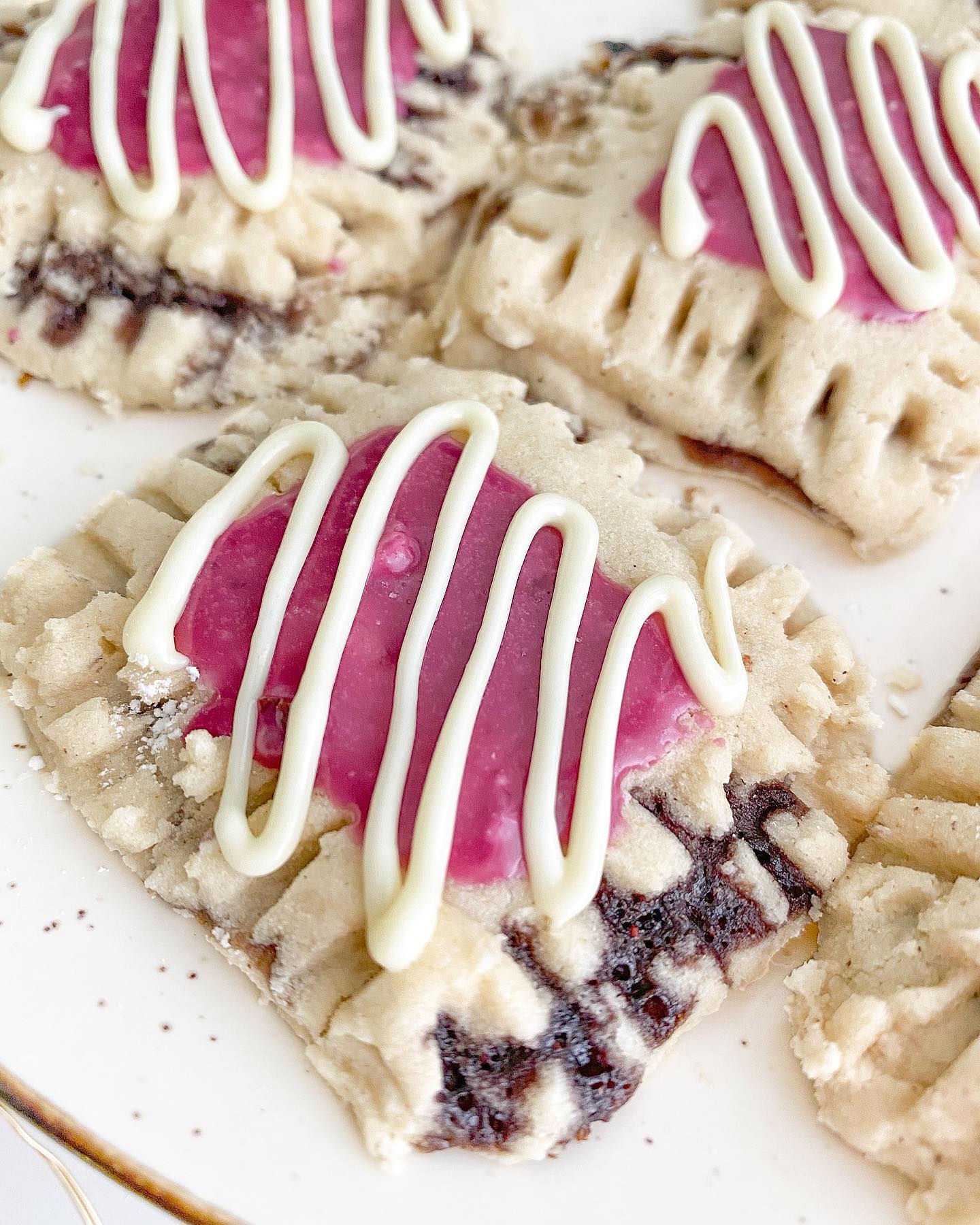 Mini Blueberry Pop-Tarts with Fruit Filling