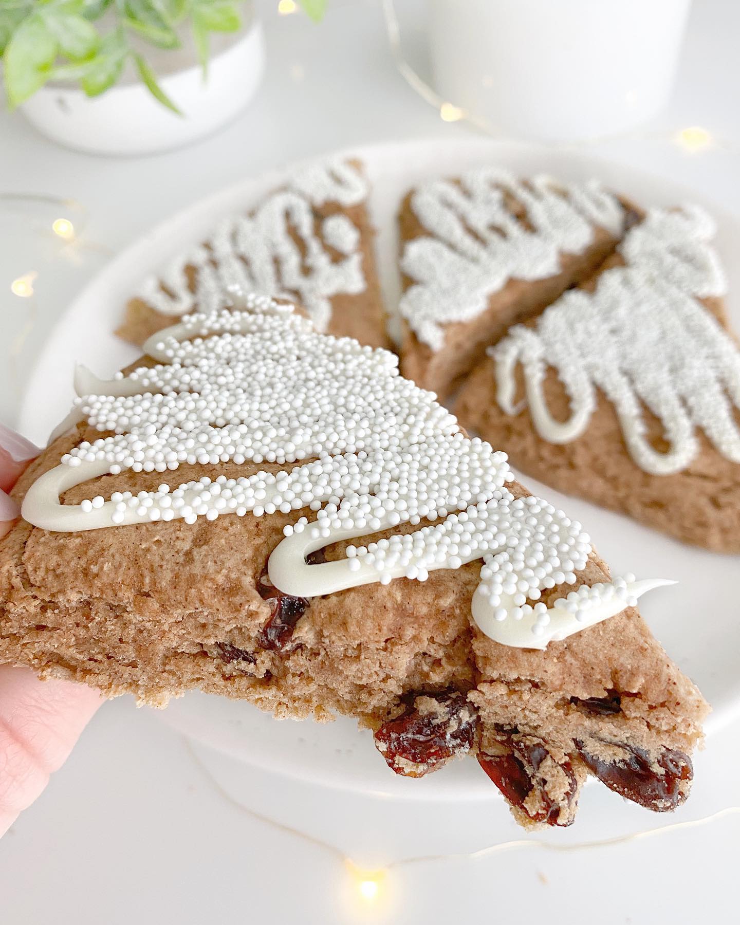 Irresistible Cinnamon Raisin Scone Delights