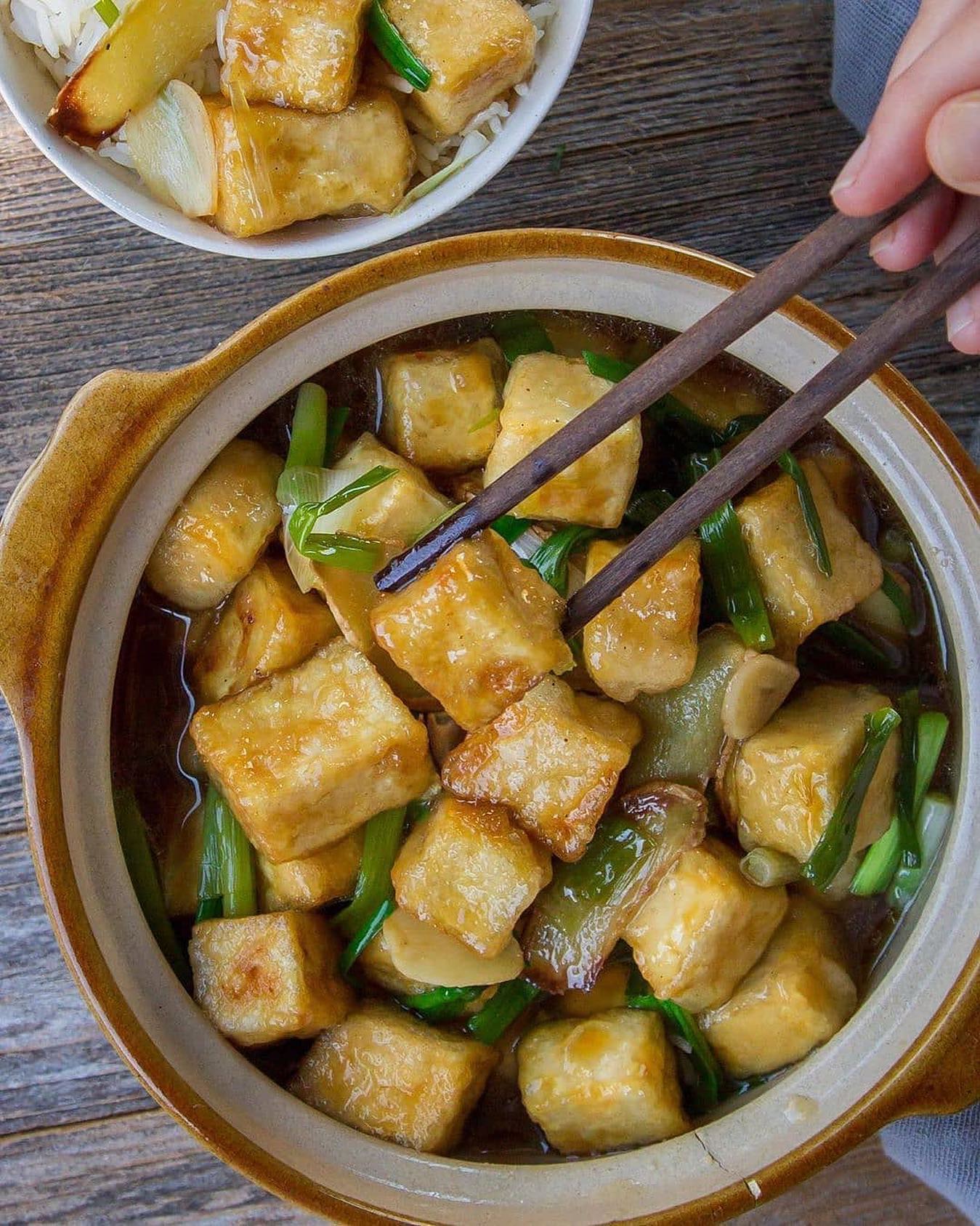 Hearty Ginger Scallion Braised Tofu
