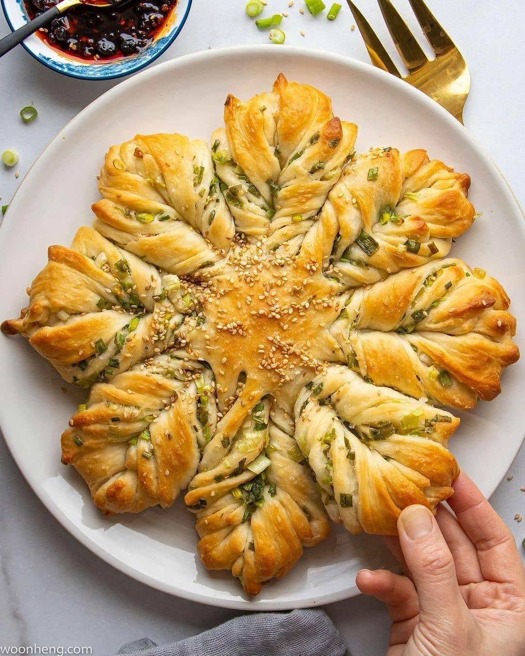 Easy Baked Scallion Bread