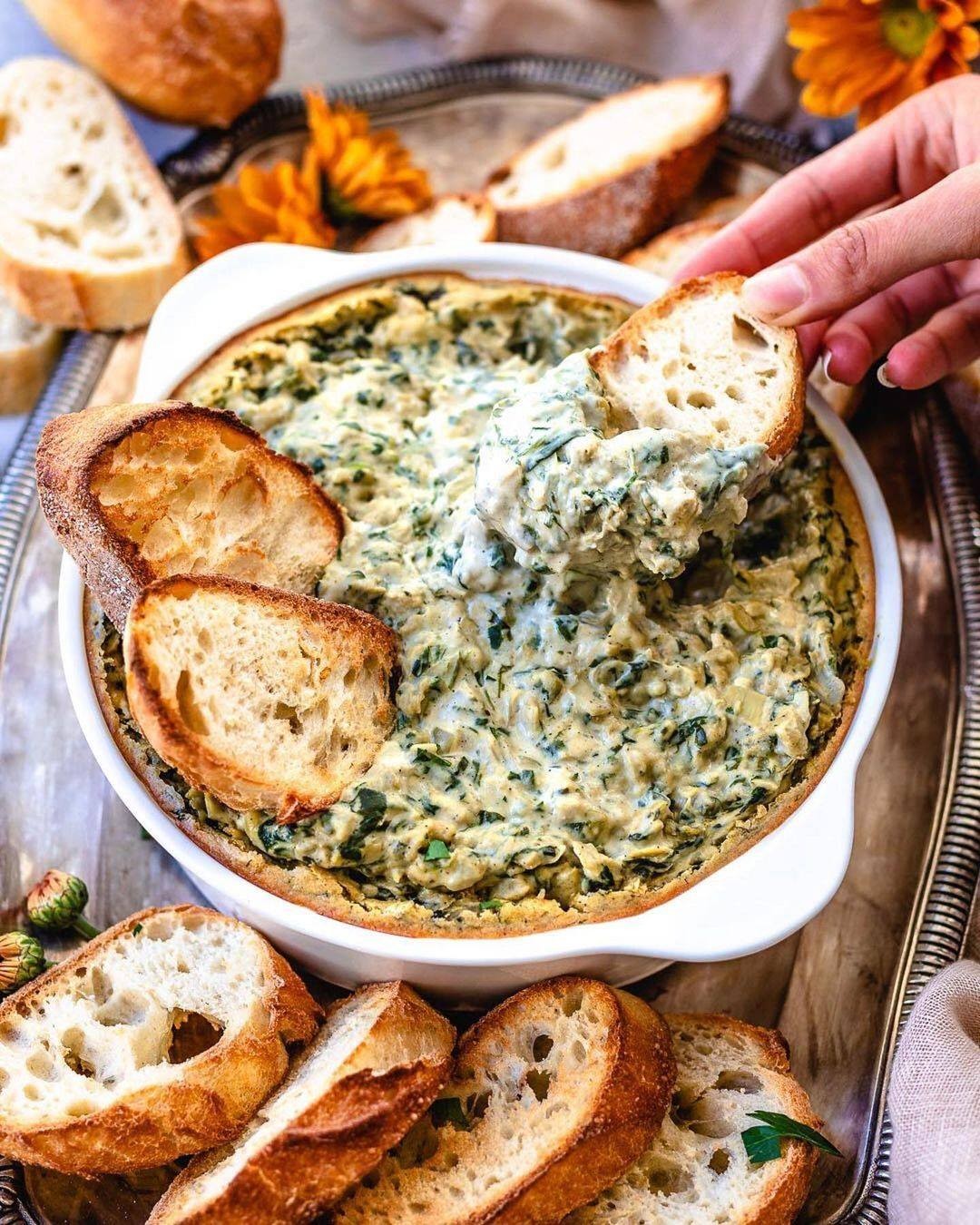 Vegan Spinach and Artichoke Dip with Fresh Baguette