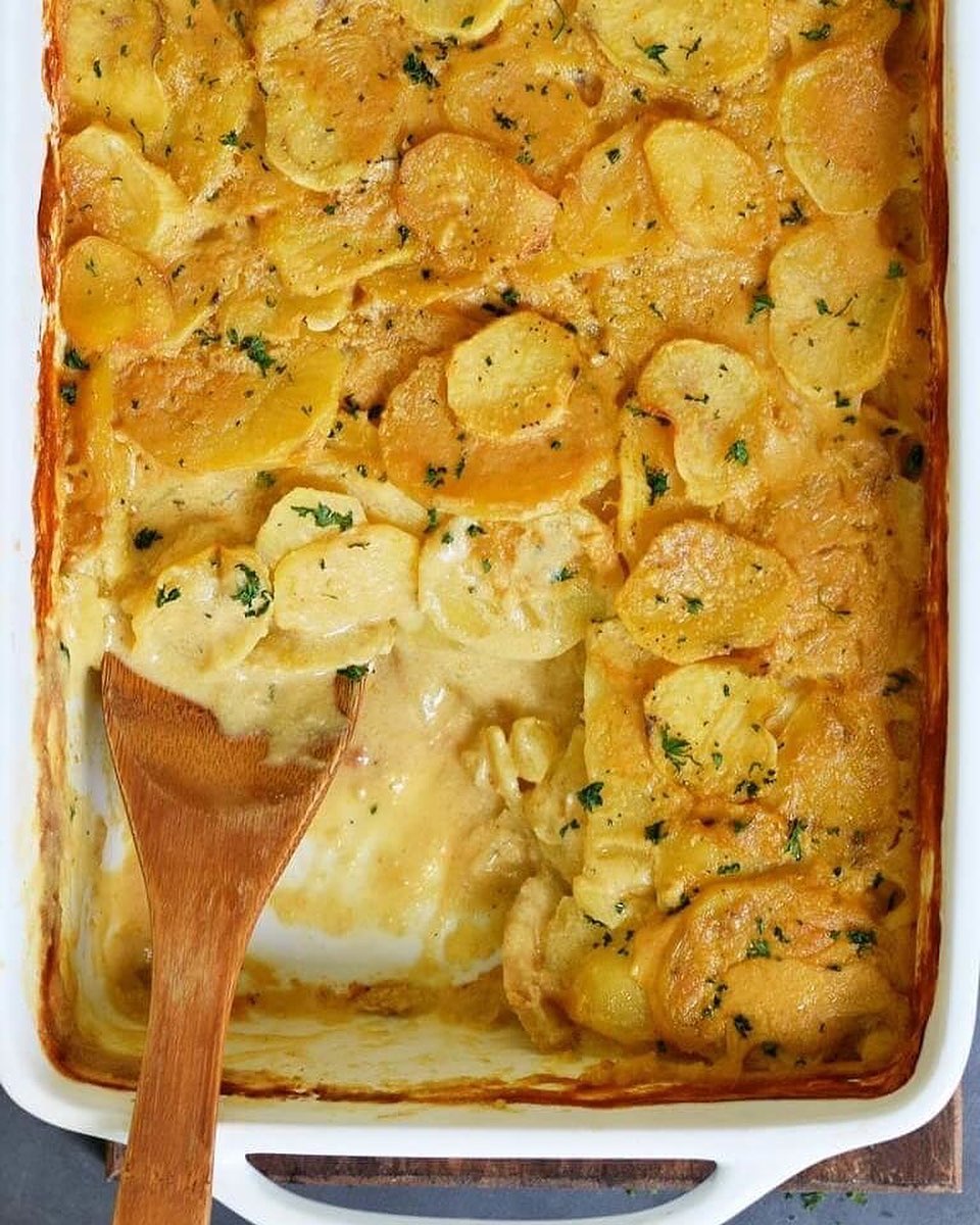 Creamy Vegan Scalloped Potatoes Dish