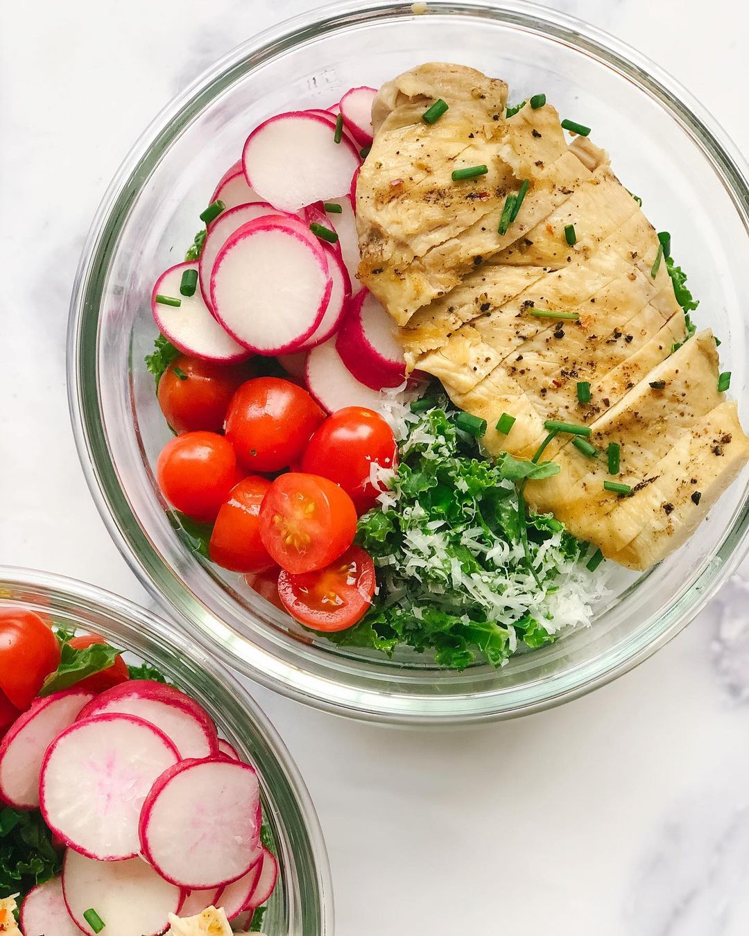 Building Simple Healthy Salads at Home