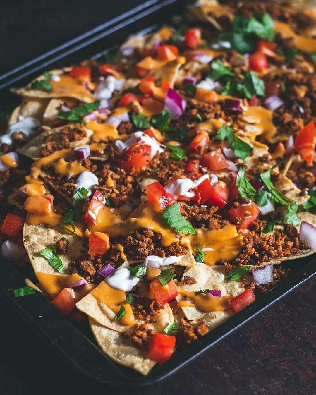 Vegan Cheesy Nachos Supreme