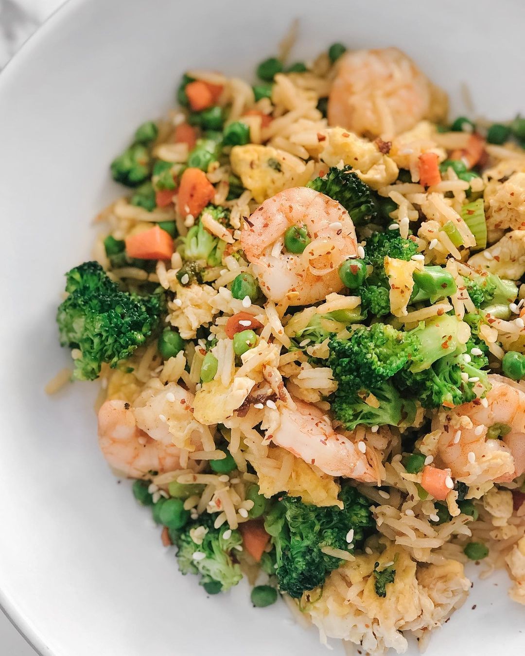 Easy Flavorful Shrimp Fried Rice with Veggies