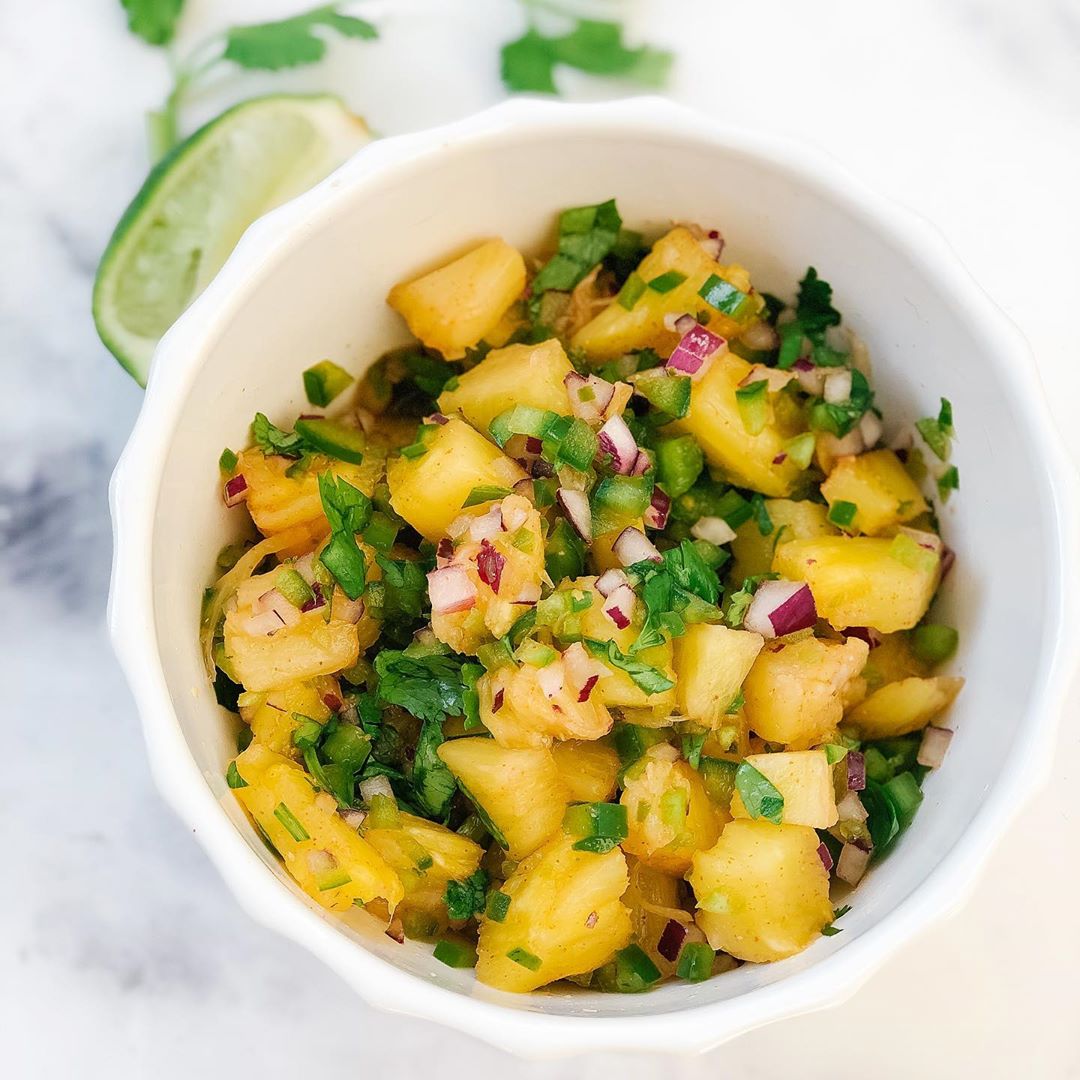 Fresh Pineapple Salsa with Jalapeno and Lime