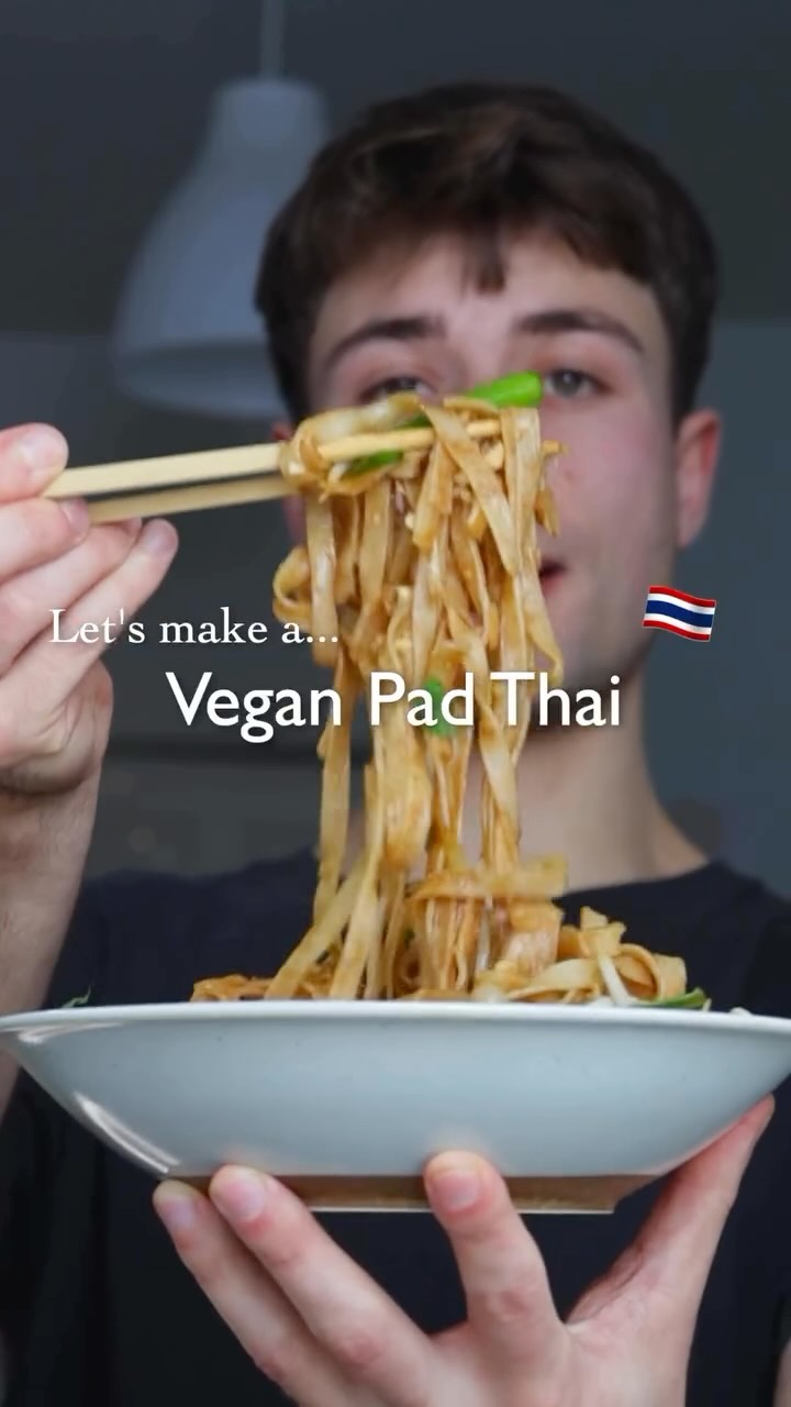 Vegan Pad Thai Stir-Fry