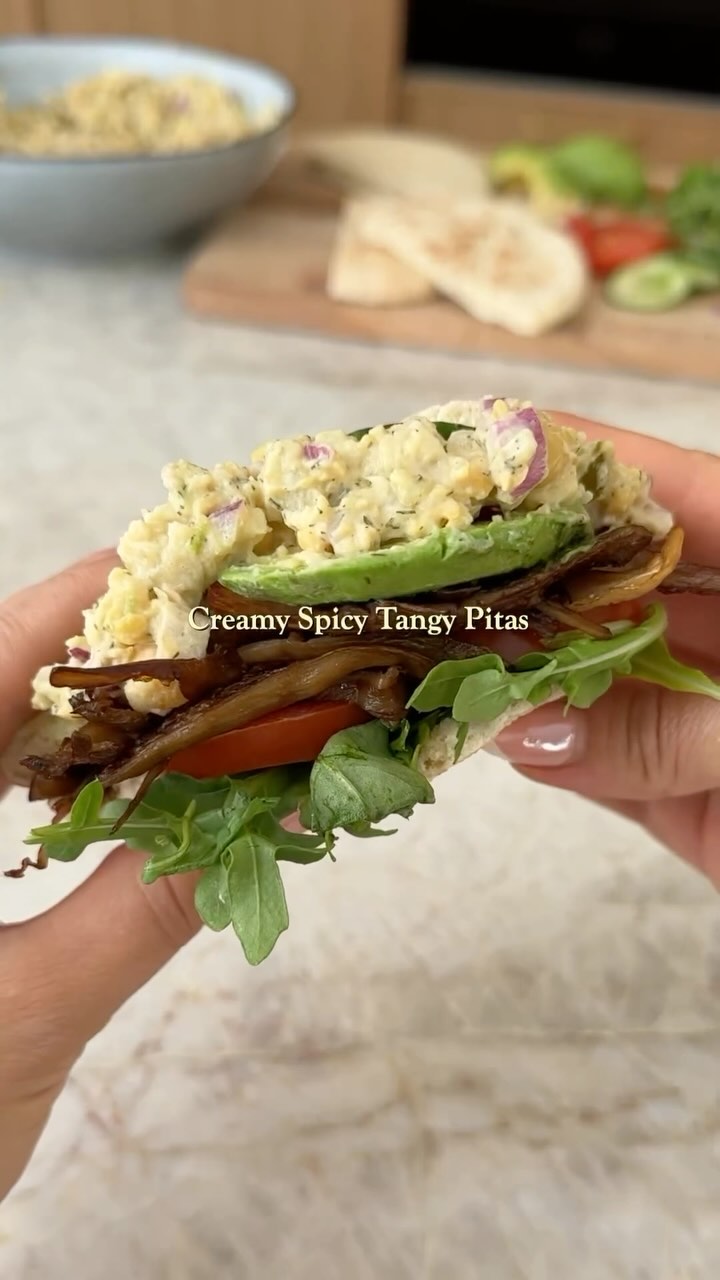 Creamy Spicy Tangy Pita Sandwiches