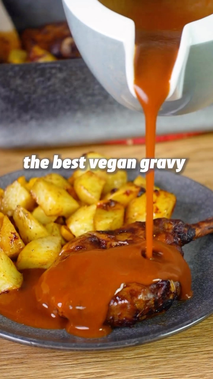 Simple Vegan Mushroom Gravy