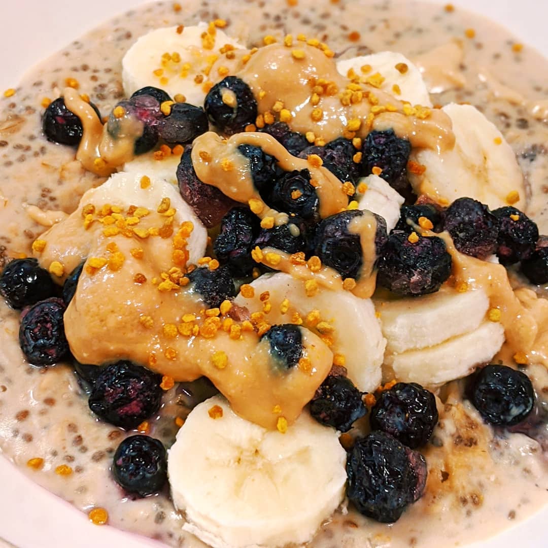 Protein Oatmeal Breakfast Bowl