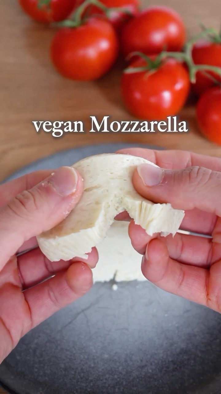Vegan Mozzarella Cheese Balls