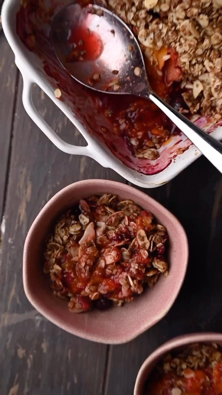 Apricot Strawberry Blueberry Crumble