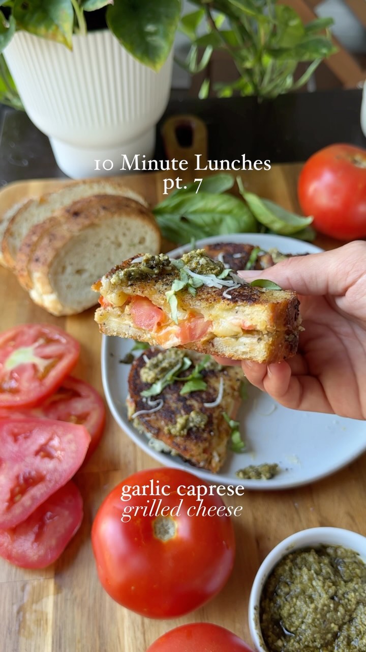 Garlic Caprese Grilled Cheese