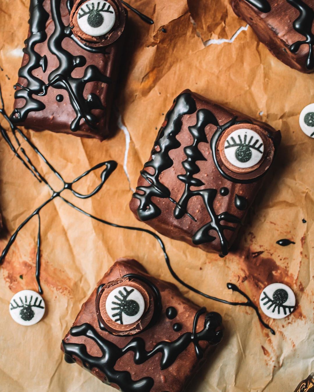 No-Bake Hocus Pocus Spellbook Brownies