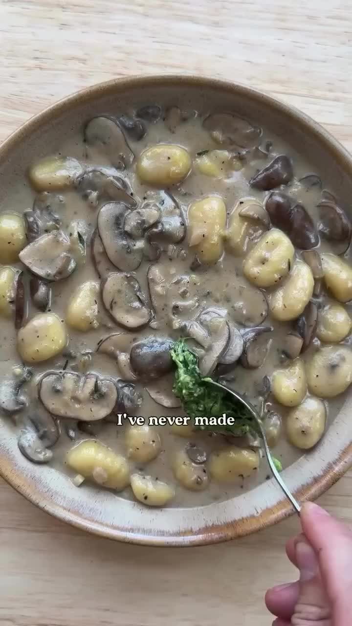 Vegan Creamy Mushroom Gnocchi