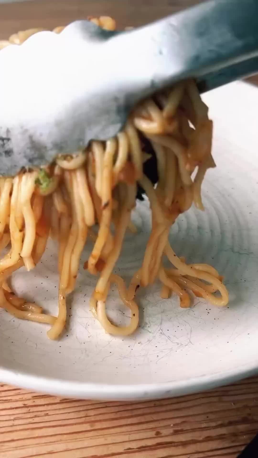 Easy Asian Noodles with Crumbled Tofu