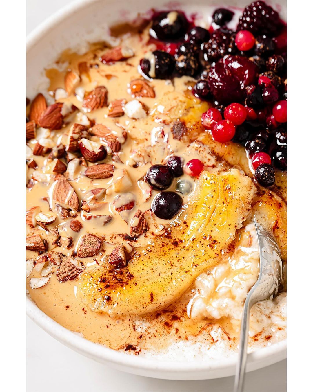 Creamy Vegan Oats with Fried Bananas