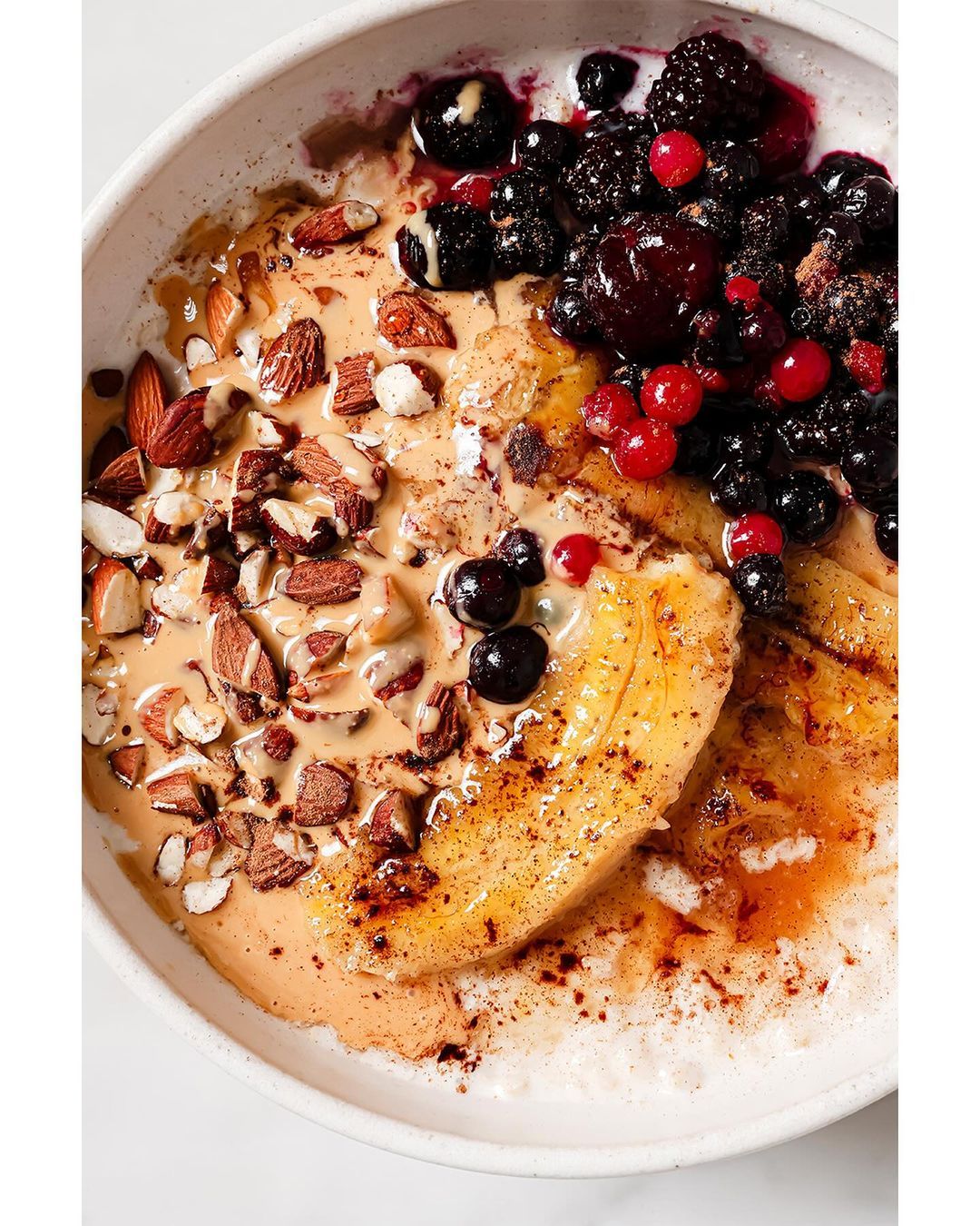Creamy Vegan Oats with Fried Bananas