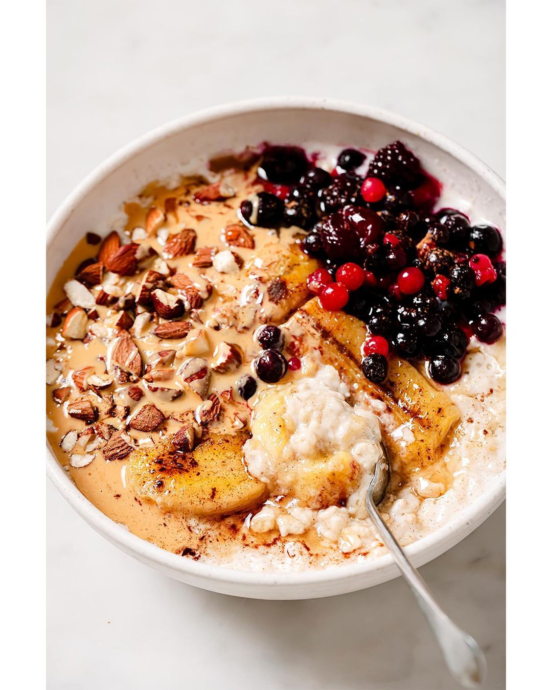 Creamy Vegan Oats with Fried Bananas