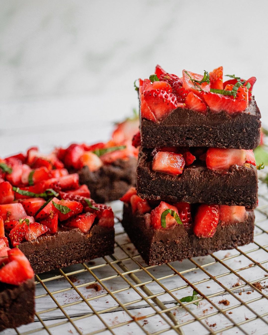 Vegan No Bake Brownies with Chocolate Ganache