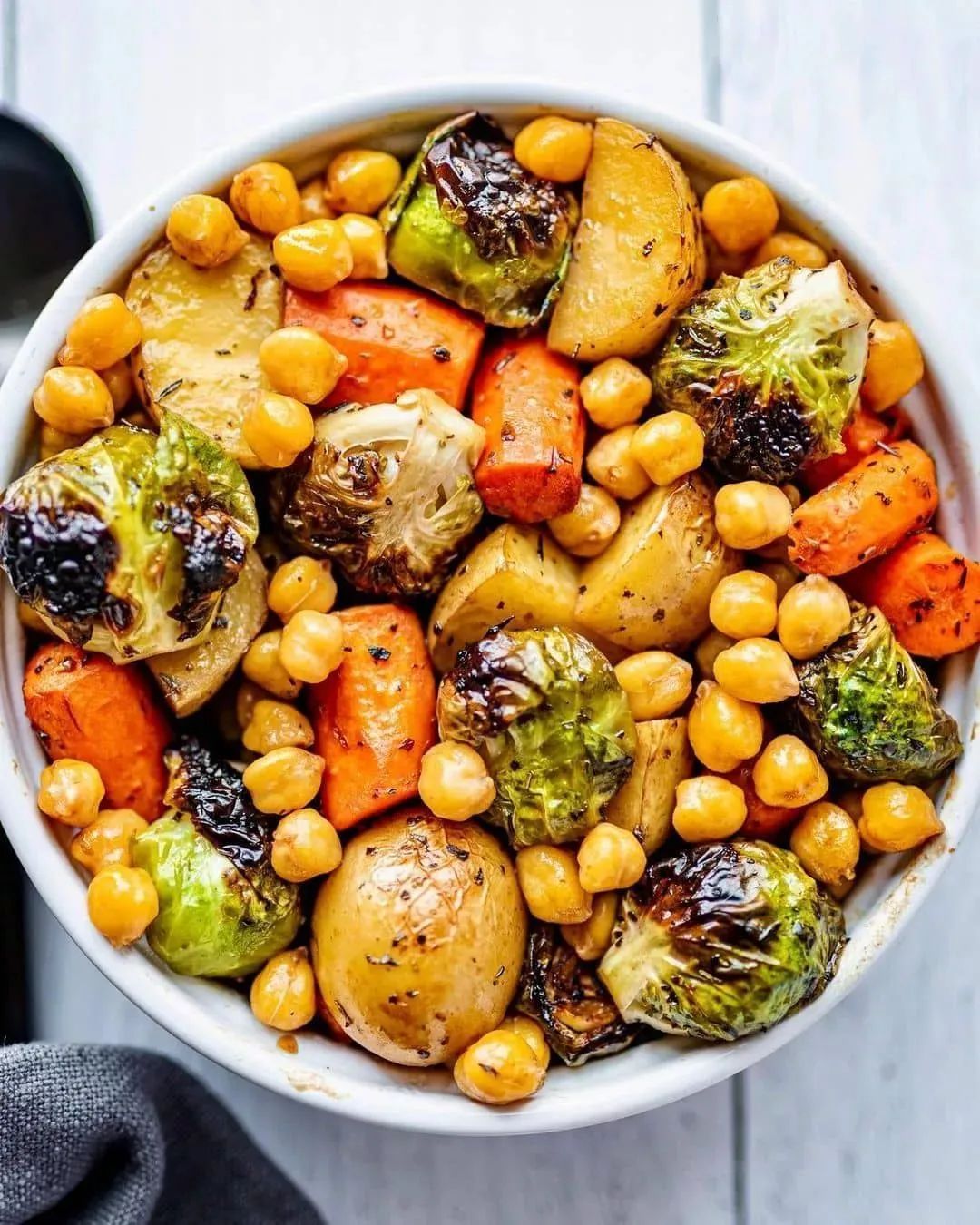 Balsamic Maple Roasted Vegetables and Chickpeas