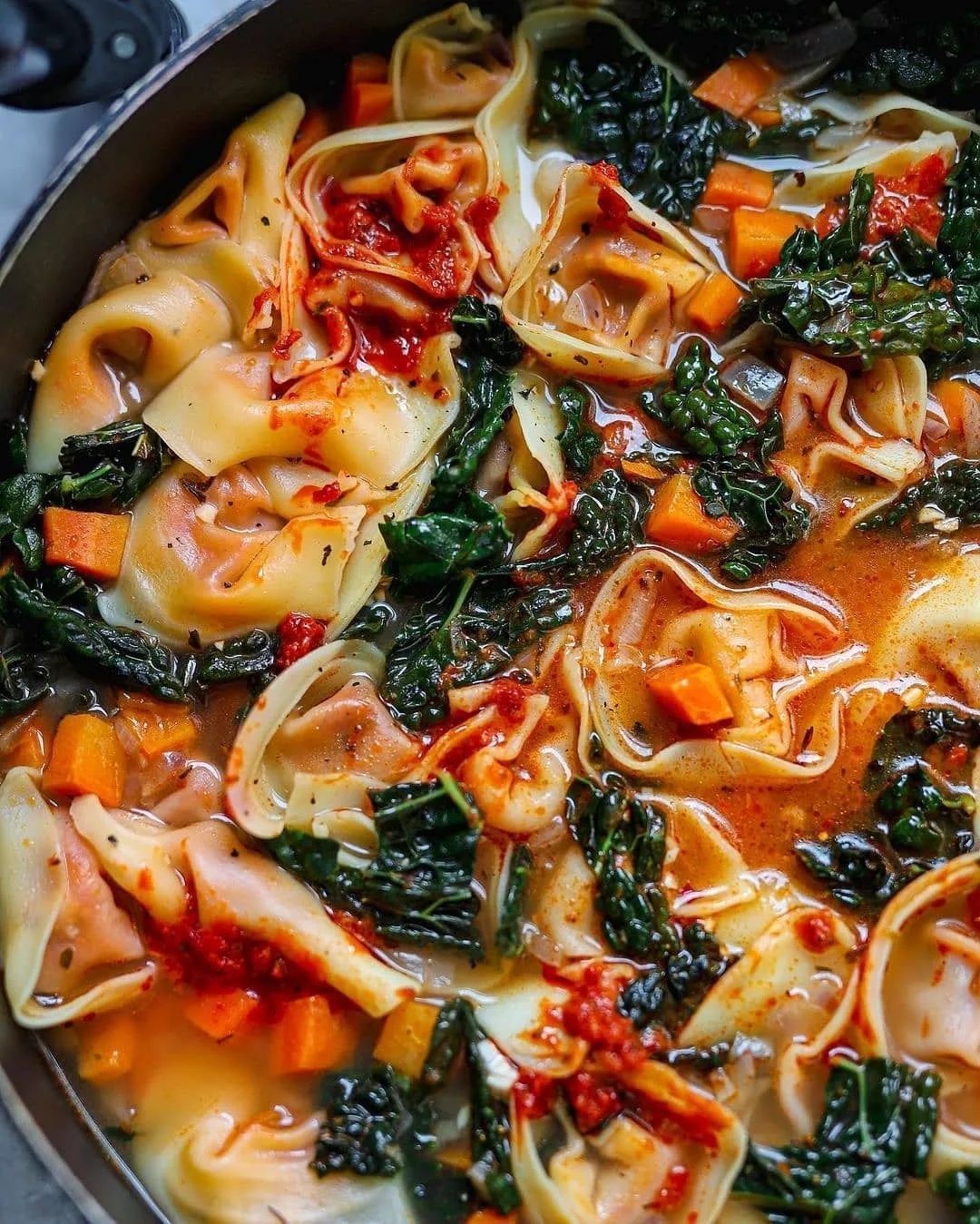 Tortellini and Red Pesto Soup